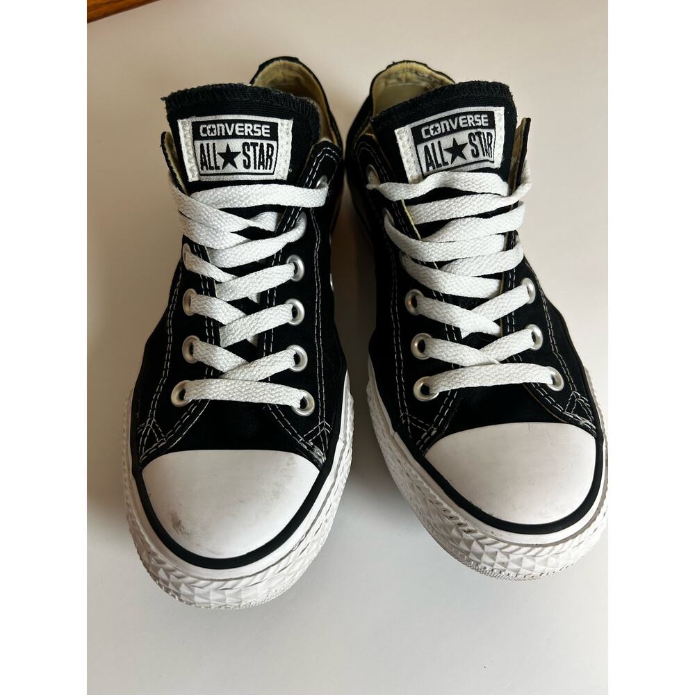Converse Women's Size 8.5 Black Chuck's Sneakers Shoes - Picture 2 of 8